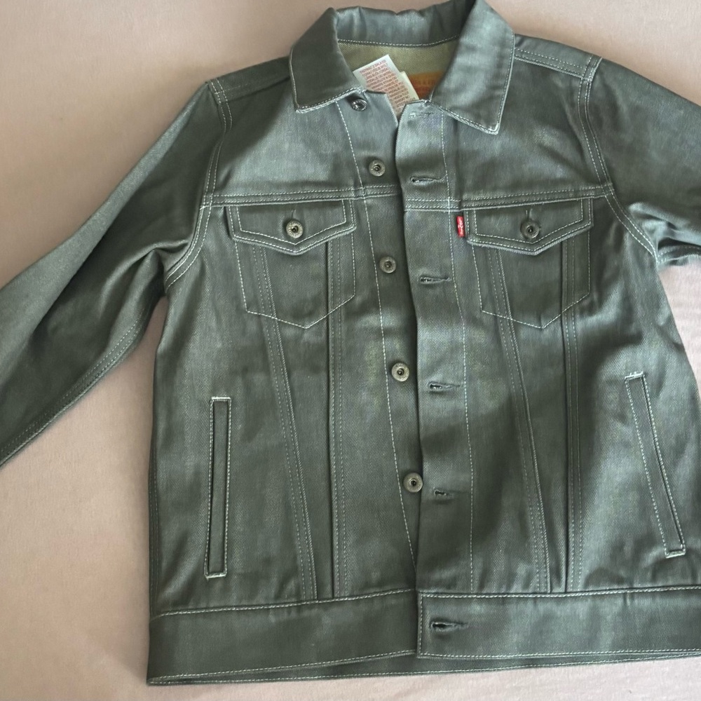 Levi's Jean jacket Kids large
